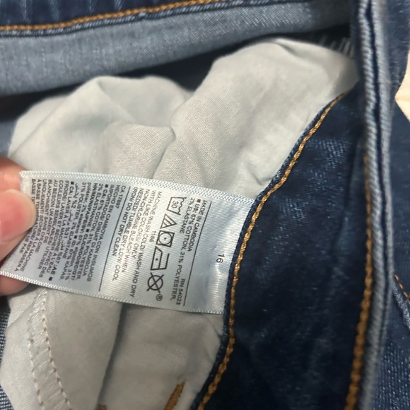 Old Navy Power Straight Jeans - Picture 2 of 3